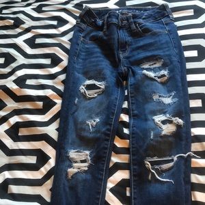American Eagle NWOT 00S distressed jeans